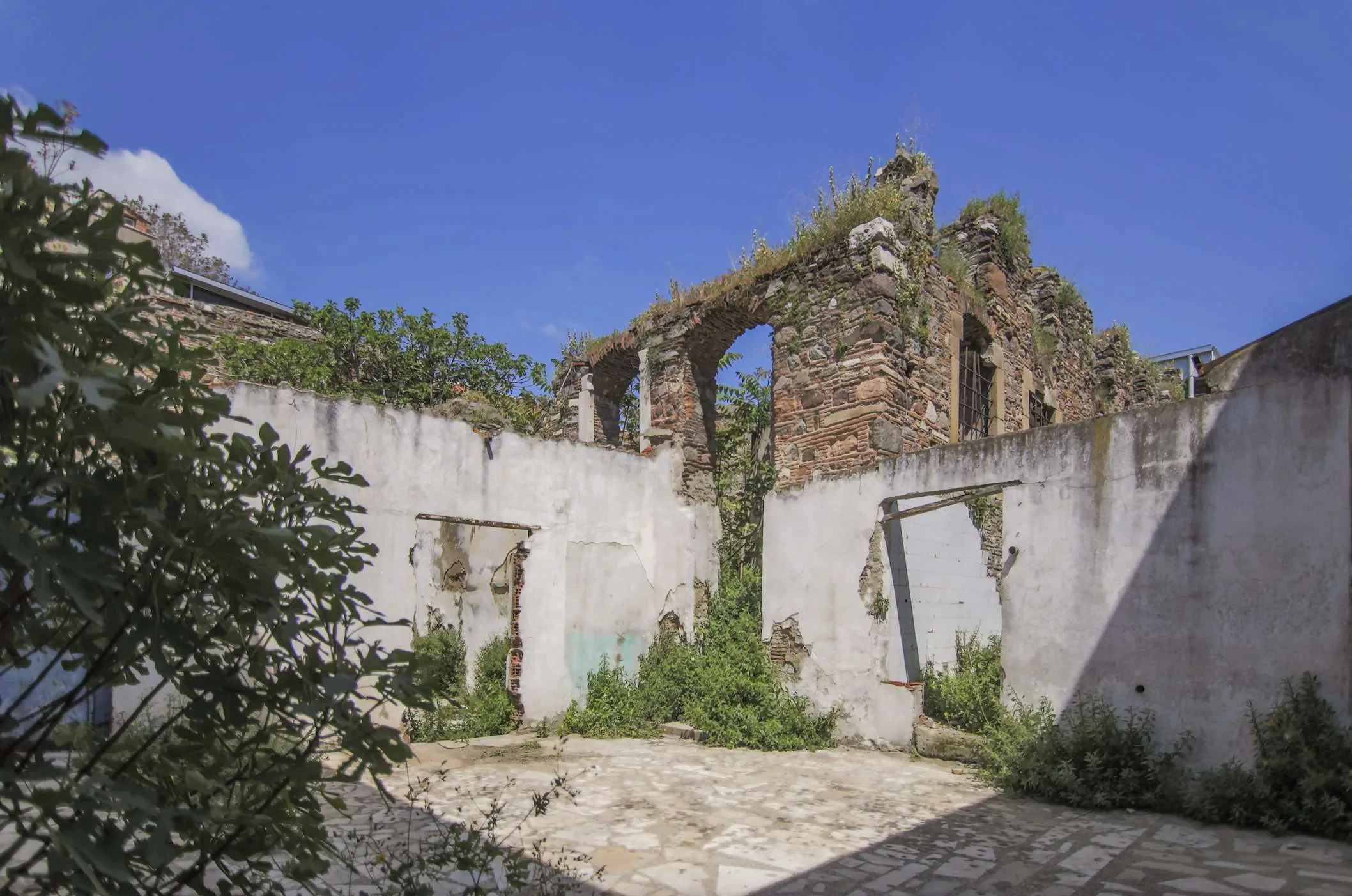 Forasteros, Orahim or Foresteros Synagogue in the Kemeraltı group.