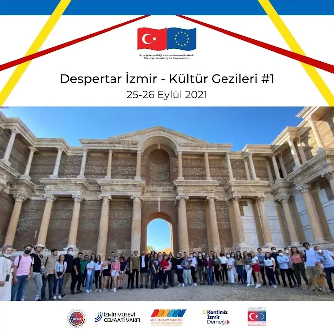 Despertar Izmir cultural tour group photograph at Sardis, 25-26 September 2021.